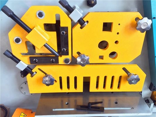 Lavoratore d'acciaio del ferro di Q35Y 120T, perforazione di 220V 450V e macchina idrauliche del taglio