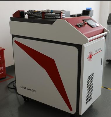 macchina tenuta in mano della saldatura a laser della fibra di 6mm 1500w IPG per il acciaio al carbonio