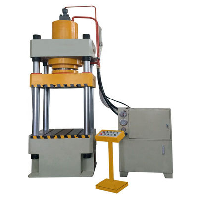 Compressa del blocchetto di 100 Ton Hydraulic Press Machines Salt che rende a bestiame le pecore 11KW 600mm